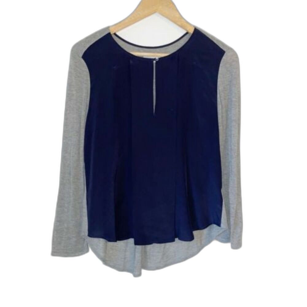 Aritzia Babaton Navy Silk Grey Colorblock long sleeve key hole button Blouse XXS